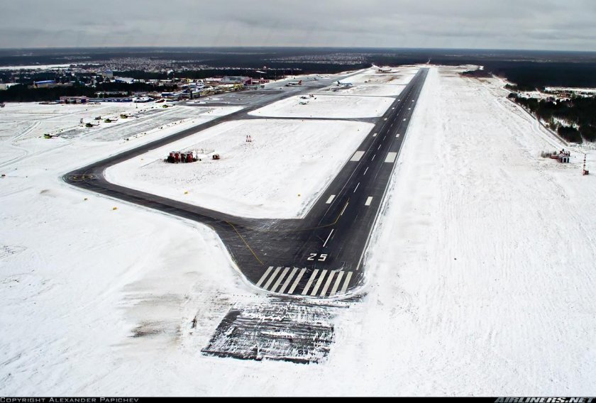 Аэропорт Сургут ВПП