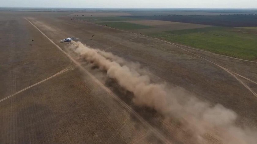 Ил 76 грунтовый аэродром