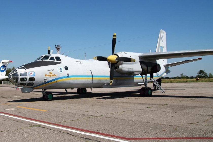 Antonov an-30