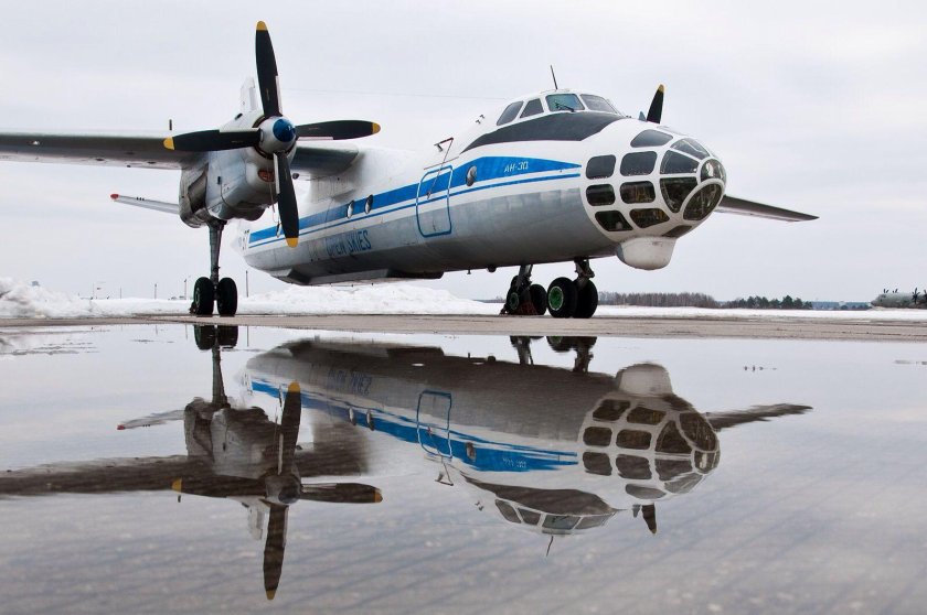 АН-30 самолёт