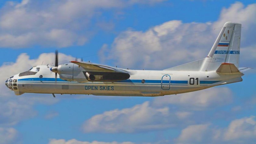 Самолет АН-30б