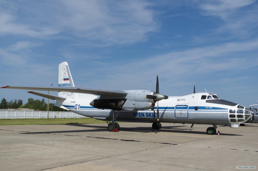 АН-30 самолёт