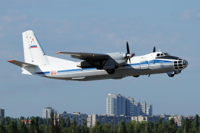 АН-30 самолёт