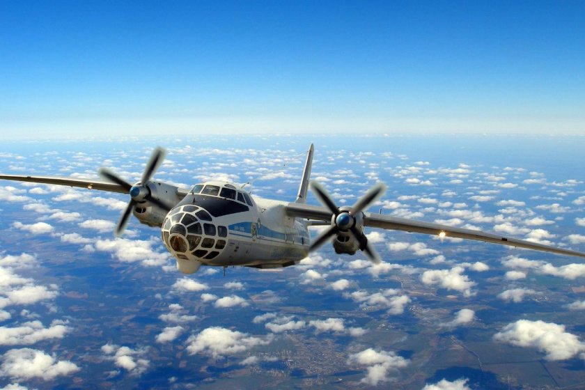 АН-30 самолёт