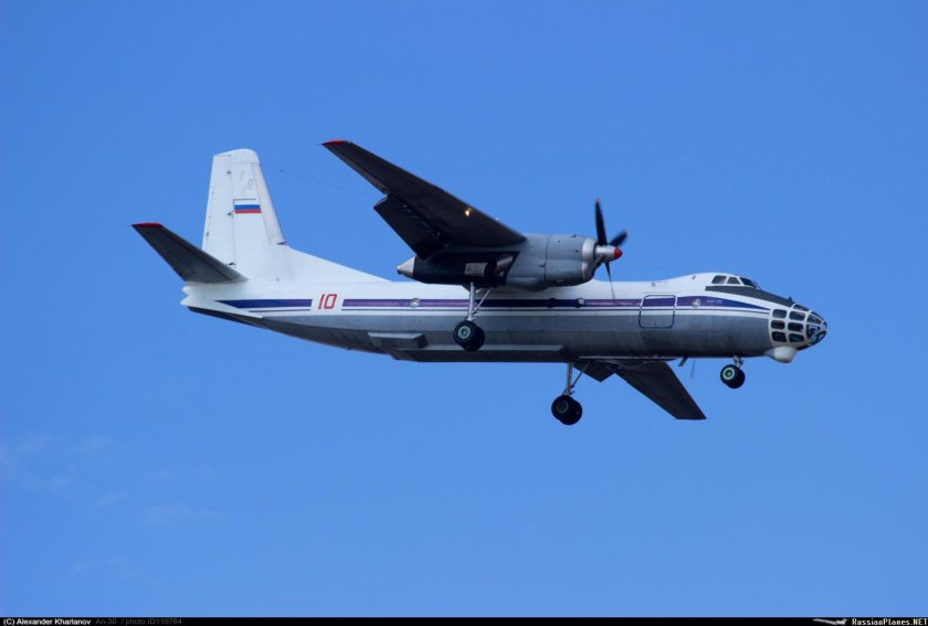 АН-30 самолёт