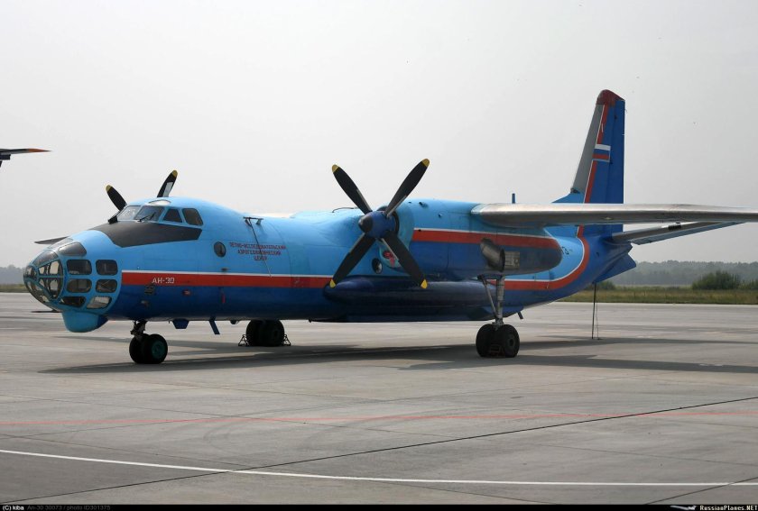 АН-30 ЛИАЦ