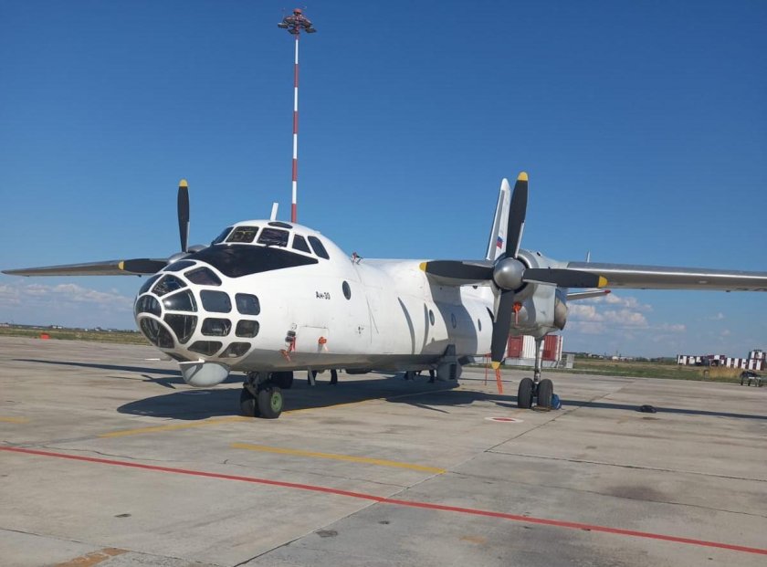 АН-30 самолёт