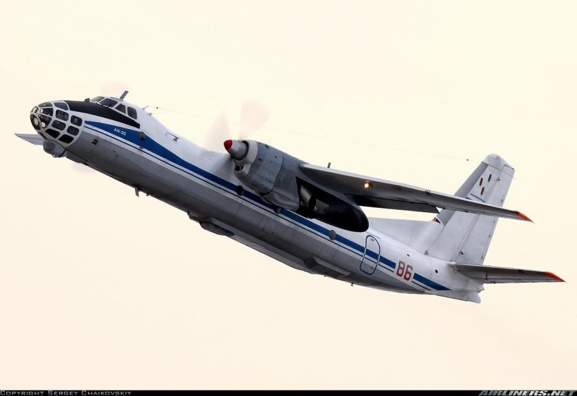 АН-30 самолёт