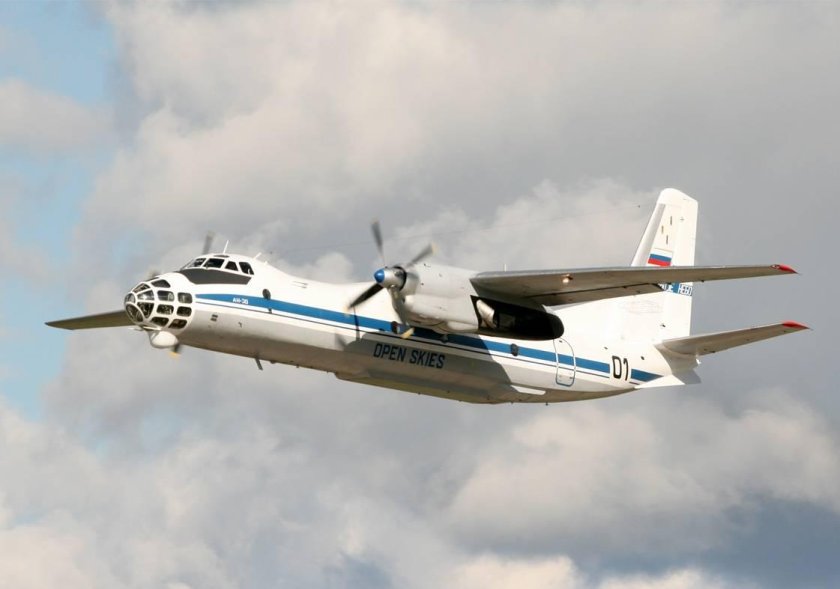 Самолет АН-30б