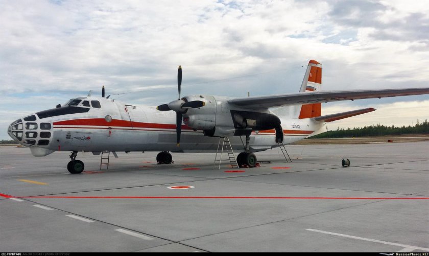 АН-30 самолёт