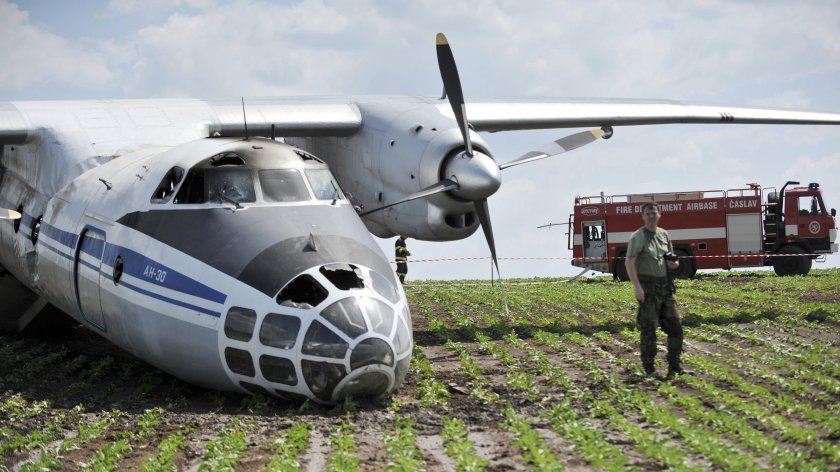 АН-30 самолёт