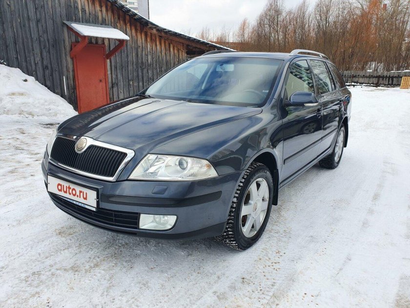 Шкода Октавия 2005 года фар