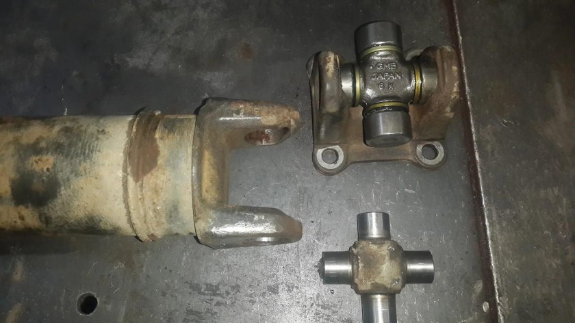 Крестовина карданного вала Хонда HR-V