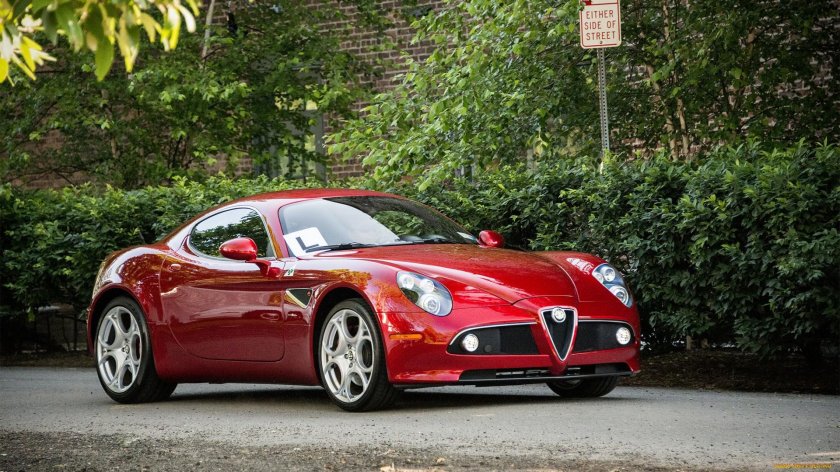 Alfa Romeo 8c