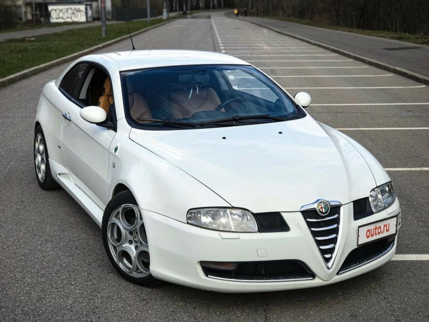 Alfa Romeo gt 2003
