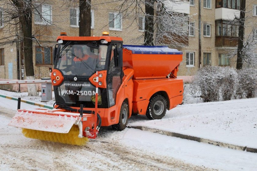 Вакуумная подметально уборочная машина
