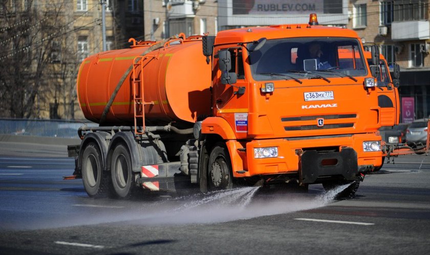 КАМАЗ 65115 поливалка