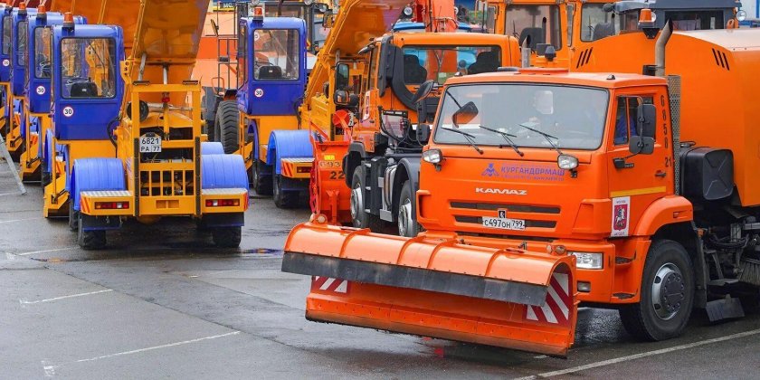 Парад коммунальной техники в москве