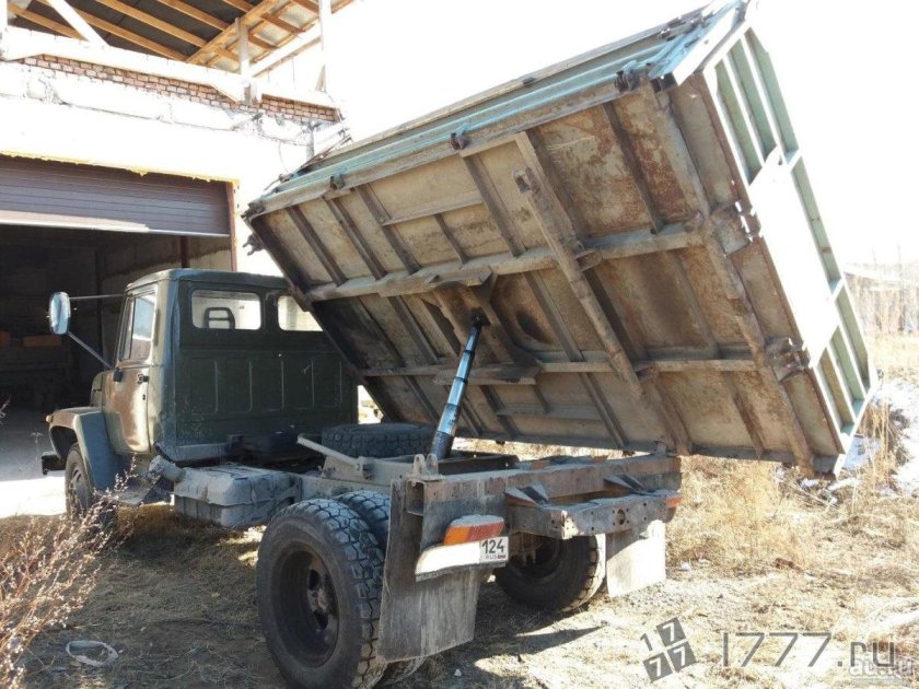 ГАЗ-3307 самосвал