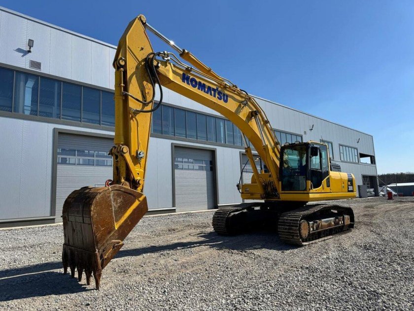 Экскаватор komatsu pc220