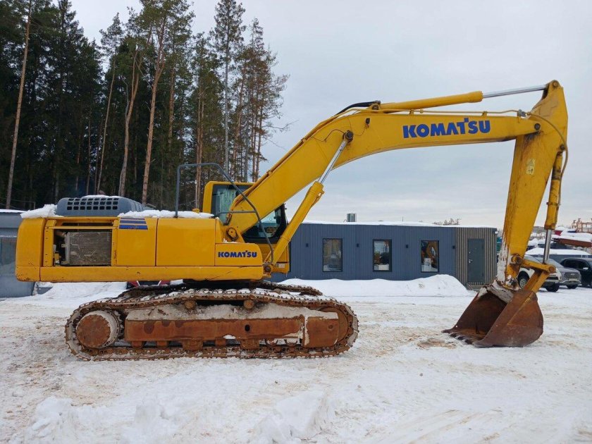 Экскаватор komatsu pc220