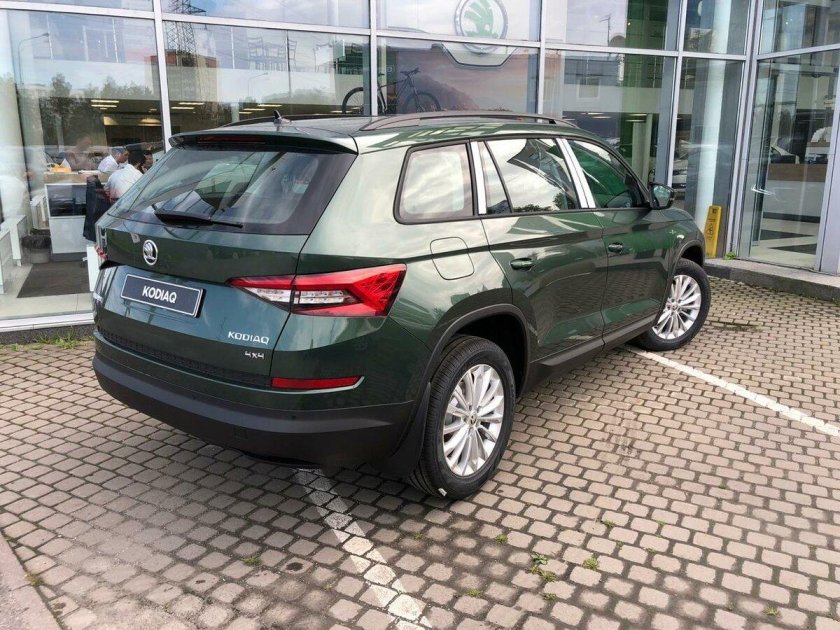 Skoda Kodiaq зеленый