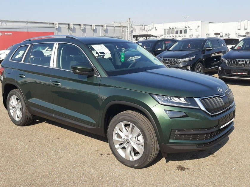 Шкода Кодиак зеленый