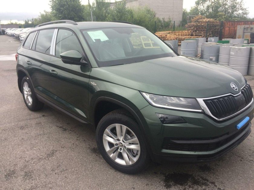 Skoda Kodiaq зеленый