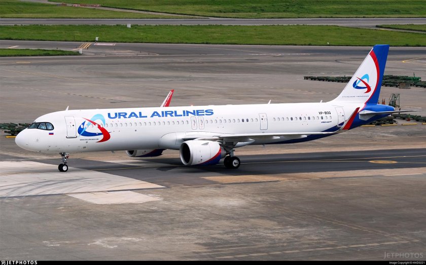 Самолет уральские авиалинии
