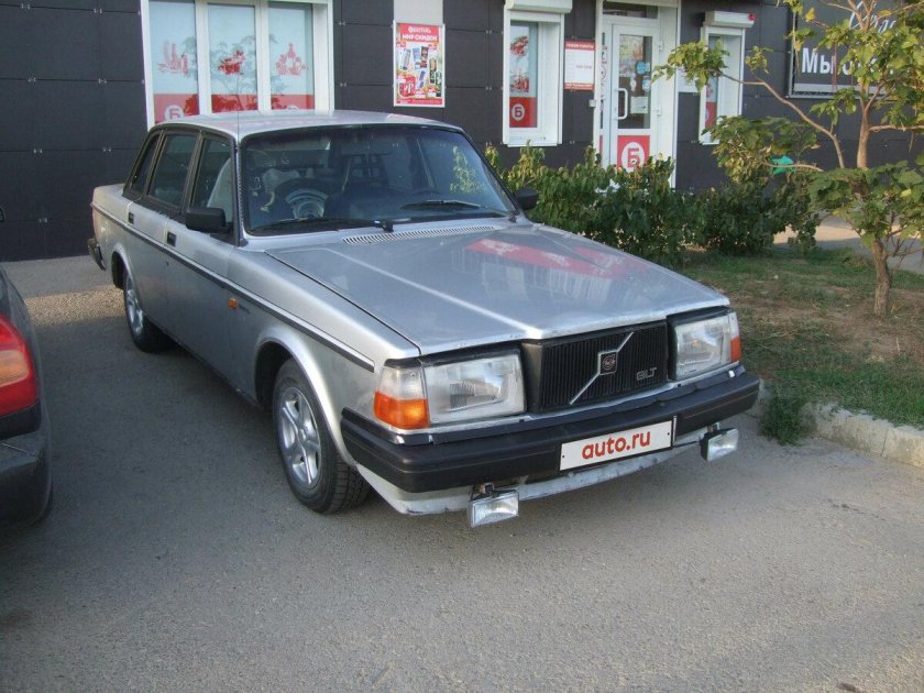Volvo 240 Series