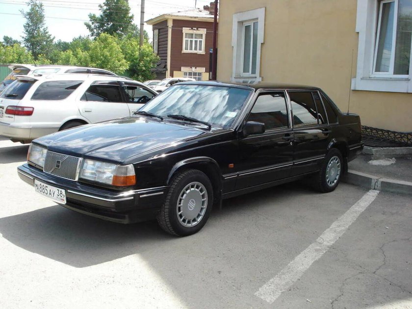 Volvo 940 черная