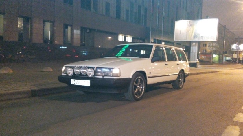 Volvo 940 белая