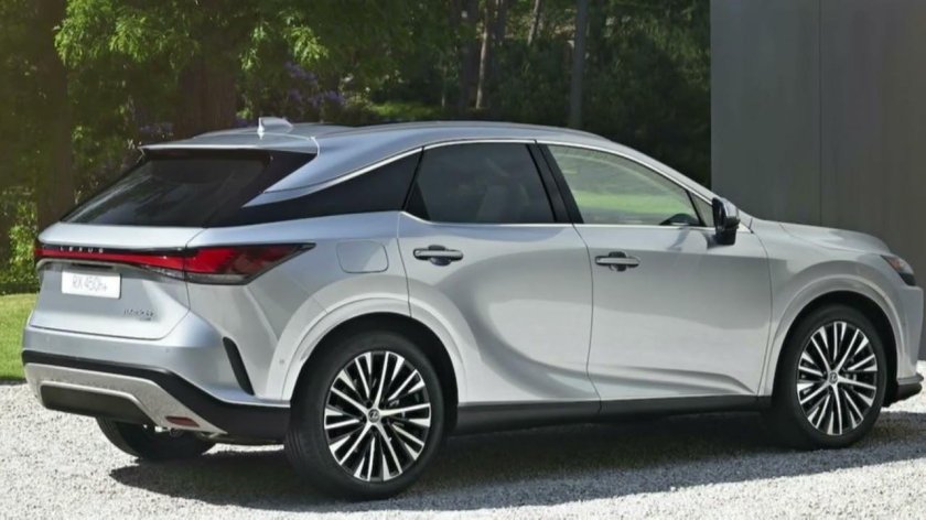 Lexus RX 2023