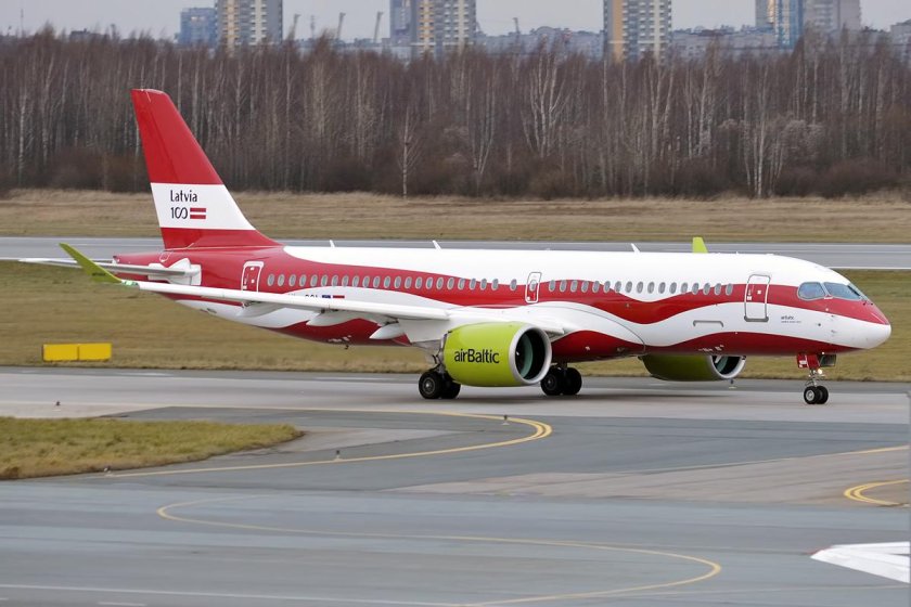 AIRBALTIC a220