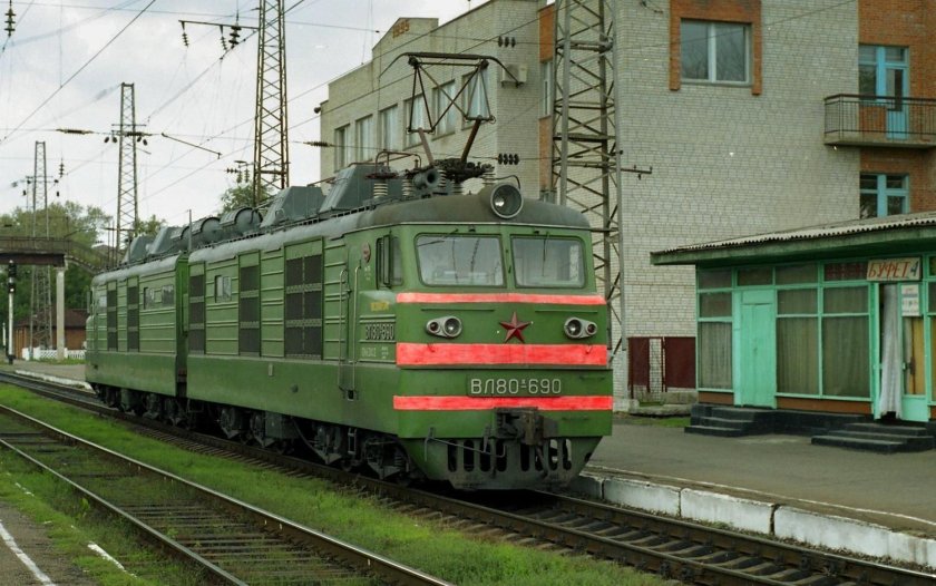 Станция Тихорецкая вл80к 496