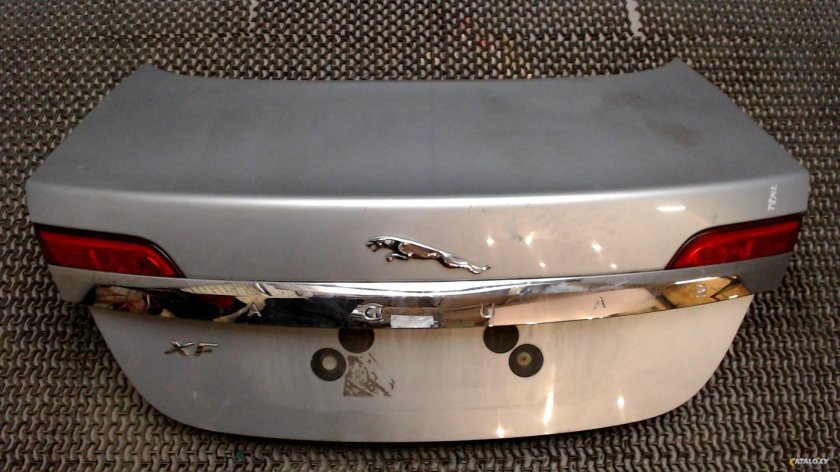Jaguar крышка багажника XF