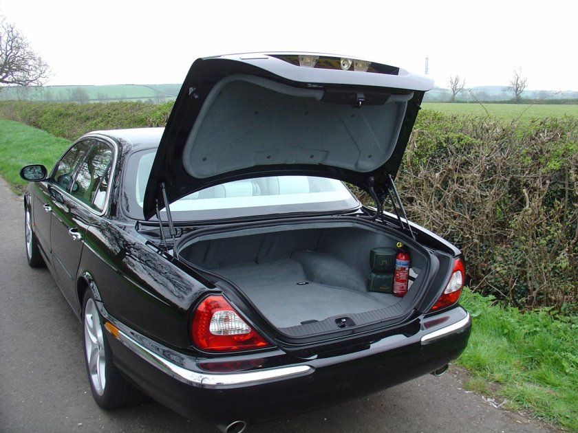 Jaguar XJ 2003