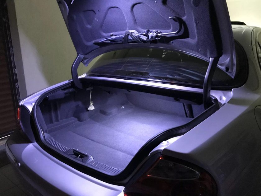 Мазда РХ 8 багажник