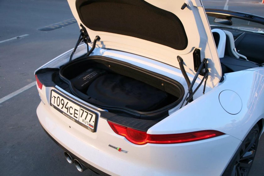 Jaguar f-Type багажник
