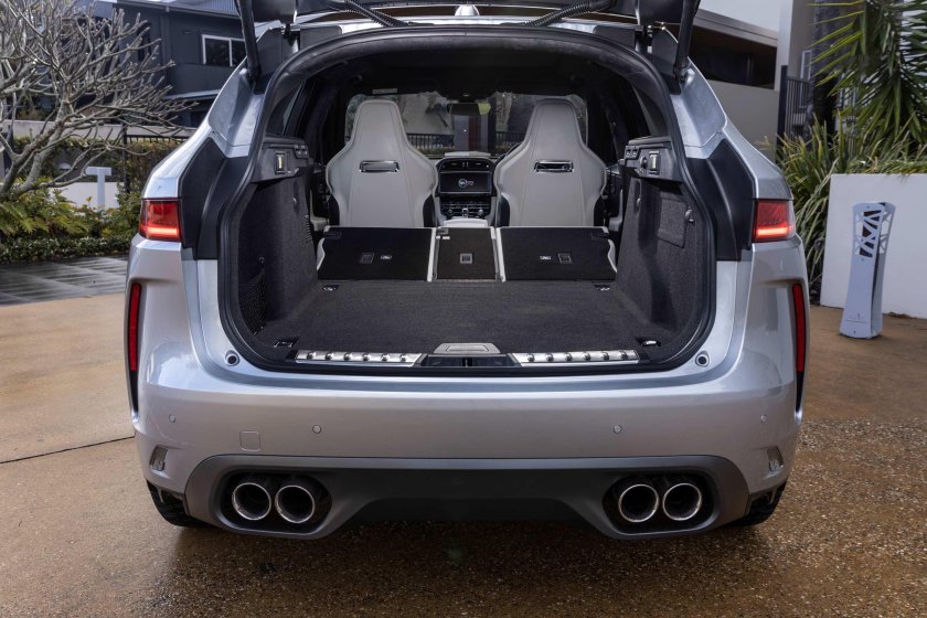 Jaguar f-Pace багажник