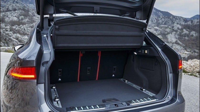 Jaguar f-Pace багажник