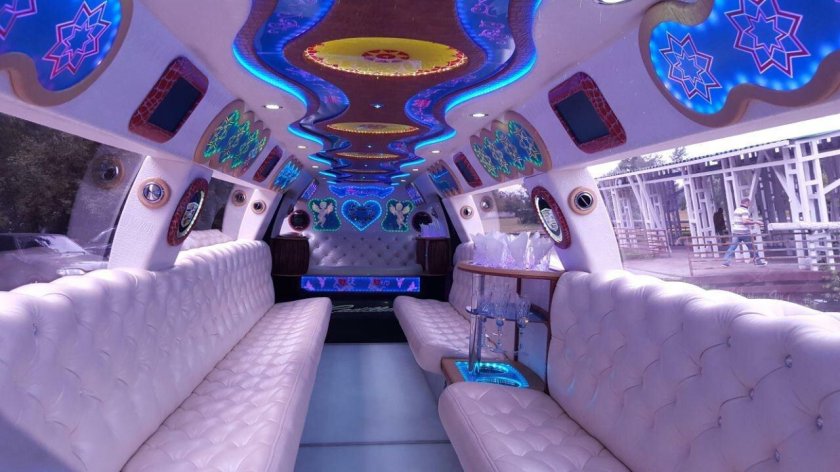 Кадиллак Эскалейд лимузин