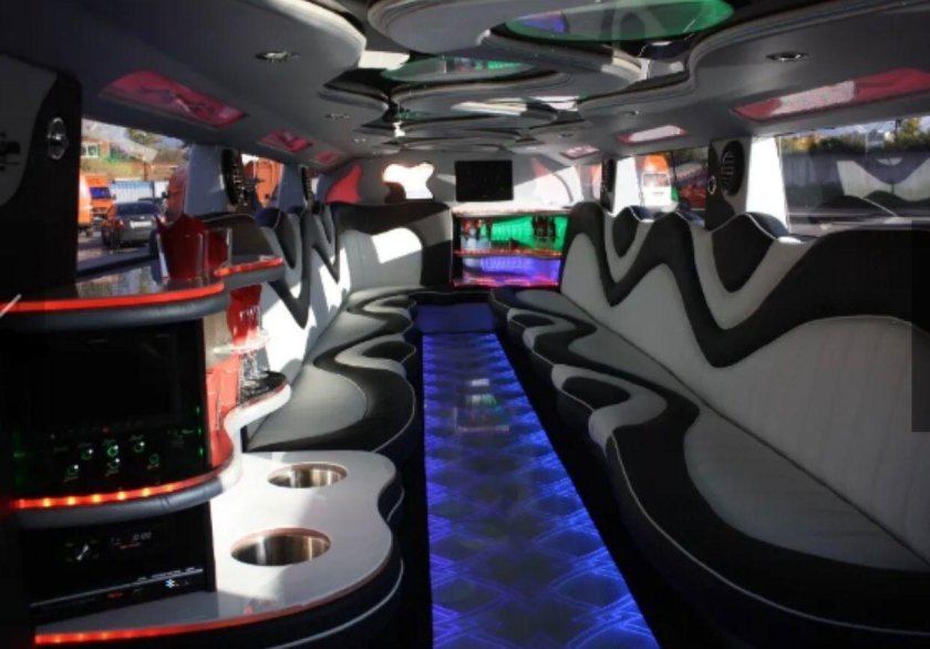 Лимузин внутри салона
