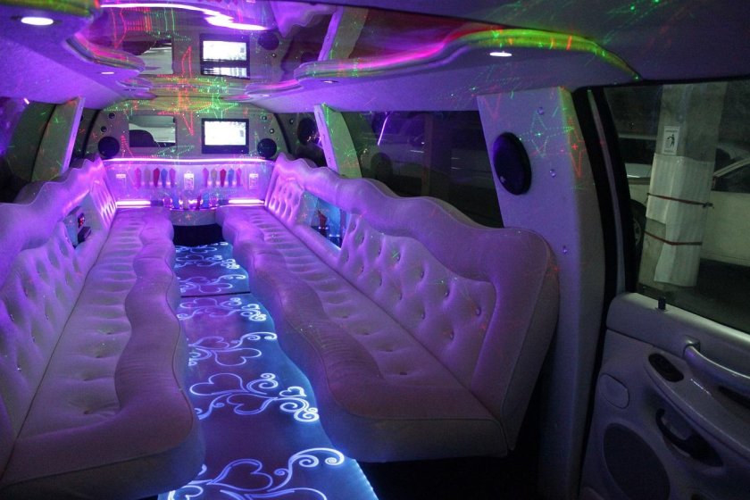 Роллс Ройс лимузин салон