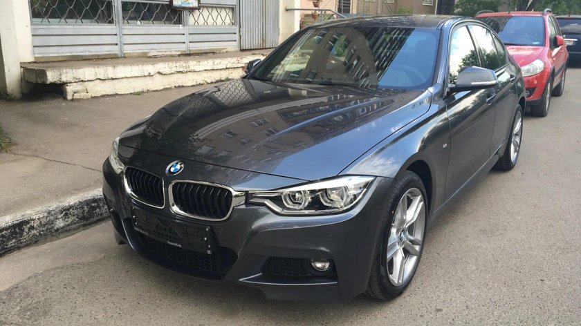 BMW f30 мокрый асфальт