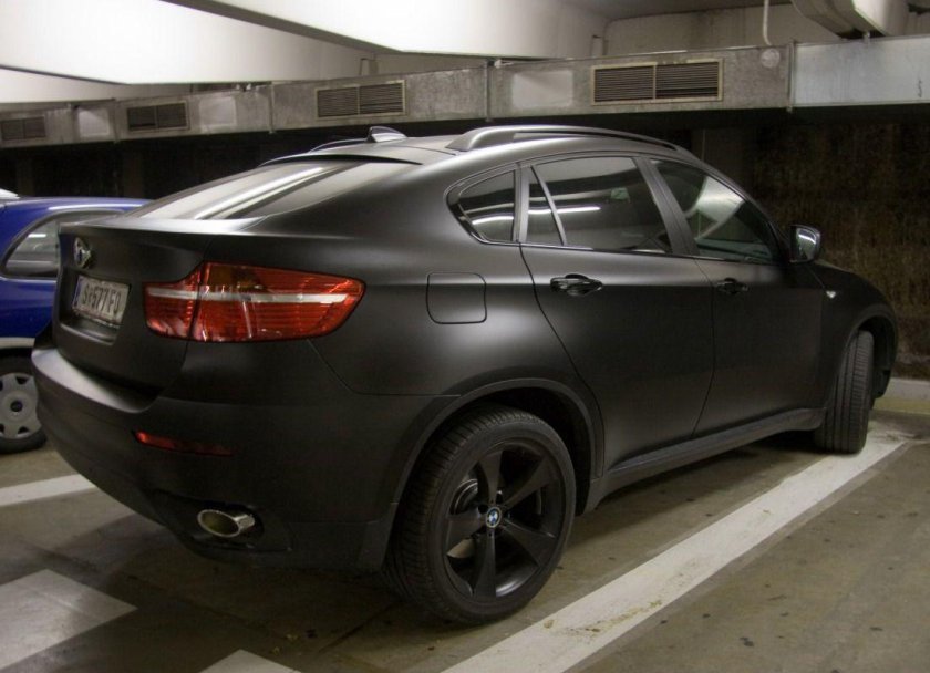 BMW x6 Black Matte