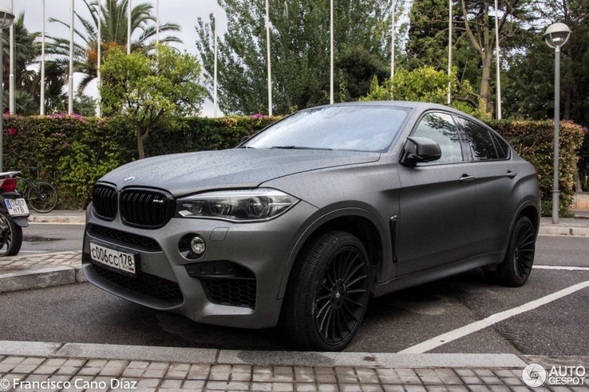 BMW x6 m черная