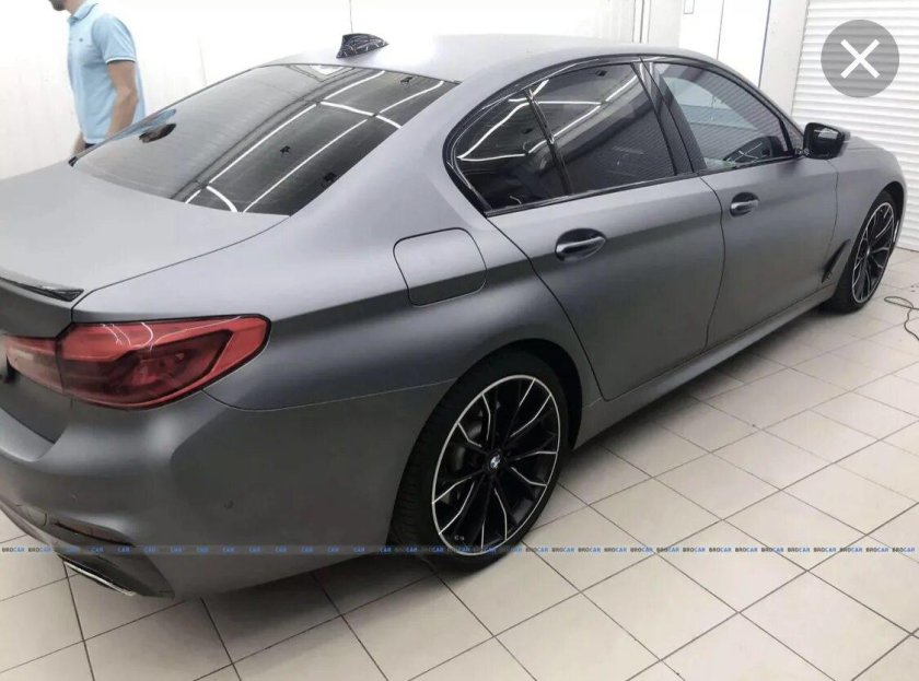 БМВ 5 В матовой пленке