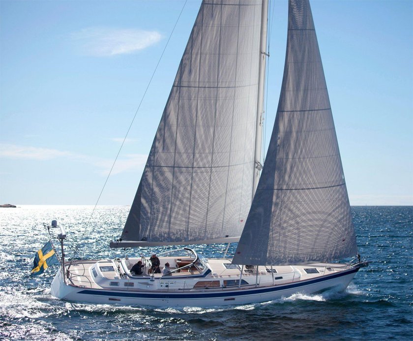 Яхты Hallberg Rassy