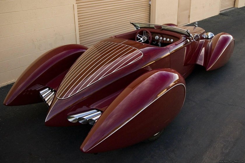 1932 Auburn – v12 Boattail Speedster